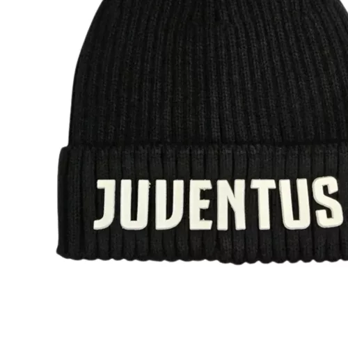 Juventus sapka kötött fekete 3D