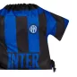 Inter tornazsák mez alakú