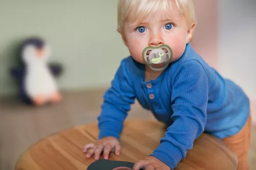 Philips AVENT SCF086/05 Játszócumi Ultra air Mintás 6-18hó bálna, 1db