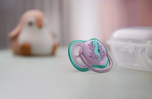 Philips AVENT SCF086/06 Játszócumi Ultra air Mintás 6-18m csikóhal, 1db