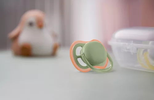 Philips AVENT SCF085/20 ultra air játszócumi neutral 6-18hó 2db