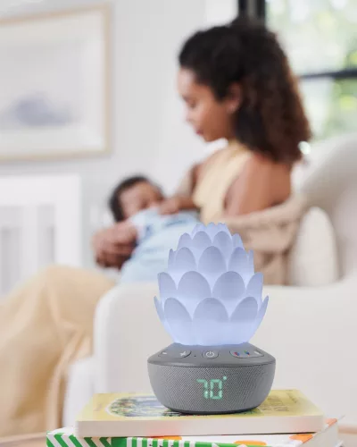 SKIP HOP Sírásérzékelő fény- és hangjelző hangrögzítési lehetőséggel USB 3+