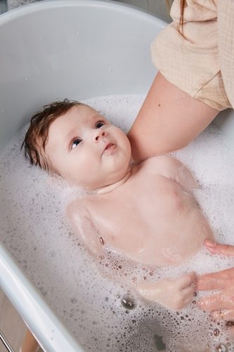 Fürdétö szett Bébé-jou Sense 7 részes Celestial Blue textil kosárral