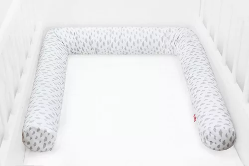 Scamp - Rácsvédő hengerpárna 210 cm /WhiteLittleClouds