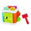 Sort&Beat 2in1 készségfejlesztő kocka kalapáccsal kéz- és szemkoordinációs játék - Chicco