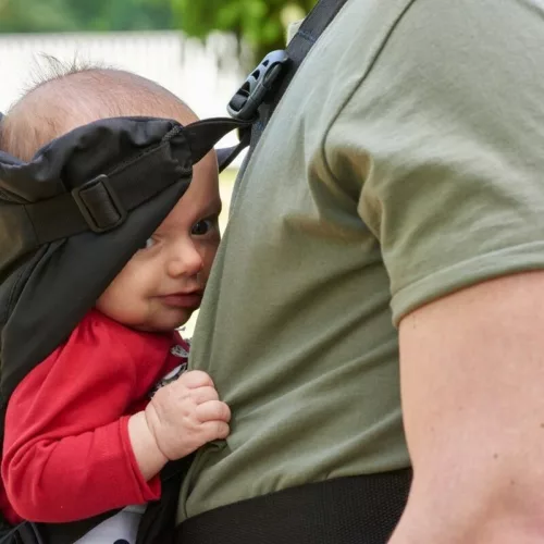 Easy Fit bébihordozó 9 kg-ig széles ülőfelülettel - Chicco