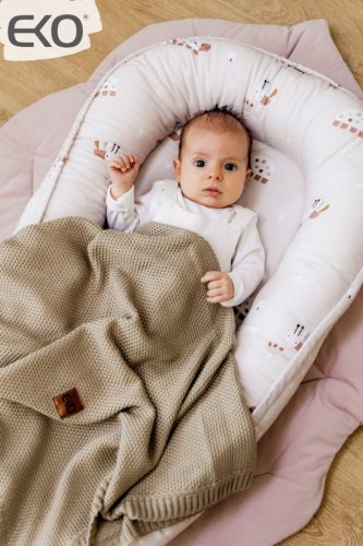 EKO Kétoldalas pamut babafészek Méhek Csillagok Bézs 90x60 cm