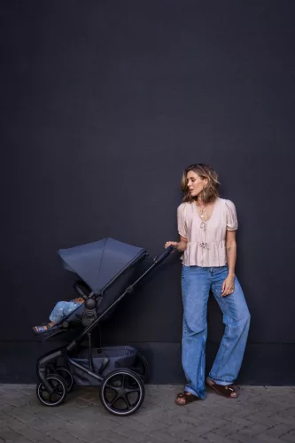 EASYWALKER Set XL kombinált babakocsi Harvey NXT kiegészítőkkel Eclipse Black