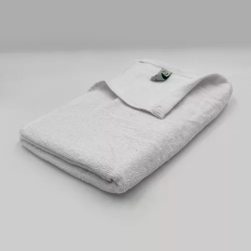 Fehér szállodai minőségű törölköző 400GSM anyagból 70x140 cm