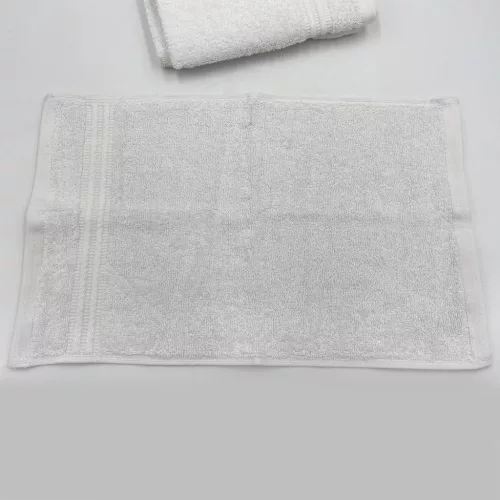 Fehér prémium szállodai minőségű törölköző kéztörlő 520GSM anyagból 30x50 cm