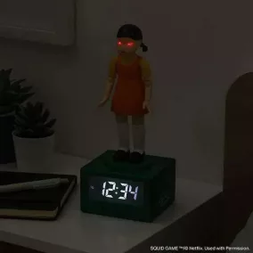 Squid Game Young‑Hee digitális ébresztőóra