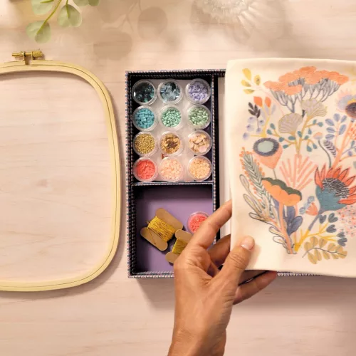 Djeco Műterem 58 - Gyöngyhímzés, Gyöngyvirág - Atelier 58, Beadwork