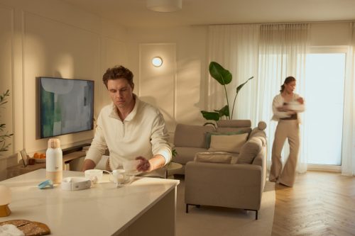 KINDERKRAFT Anyatej szívó készülék nyakmelegítő funkcióval Double Hands-free Gentleneste