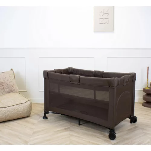 Koelstra utazóágy állítható magasságú fekvőfelülettel Walnut