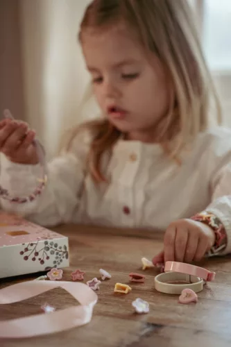 Little Dutch adventi kalendárium charm készítővel és matricával