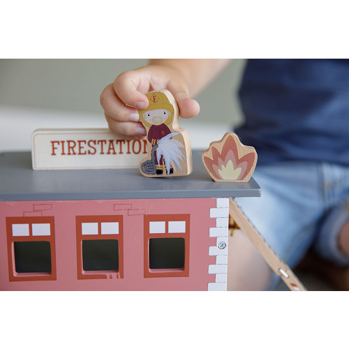 Little Dutch fa tűzoltóállomás - fa vasút kiegészítő