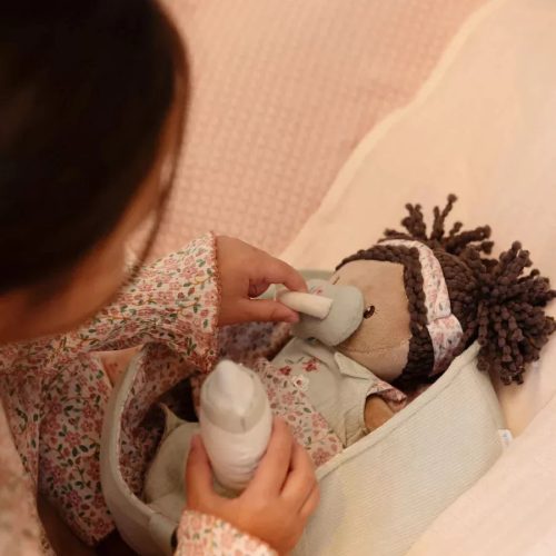 Little Dutch baby Evi mózeskosárban