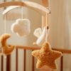 Little Dutch zenélő körforgó natúr fa vázzal - Newborn Naturals