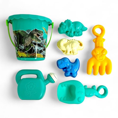 Homokozó készlet: vödör, locsoló, formák, eszközök