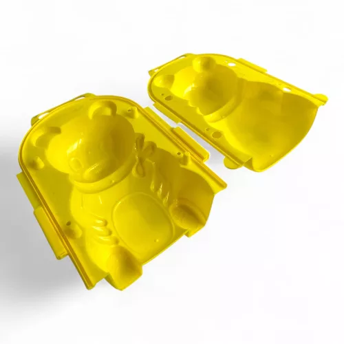 3D maci homokozó sablon, 4 színben, 22x17 cm méretben