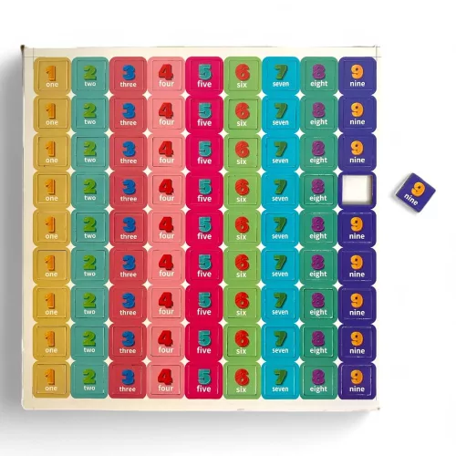 Sudoku logikai társasjáték, 40x34 cm-es, szórakoztató kihívás.