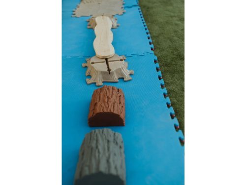 MUFFIK Egyensúlyozó farönk- Barna