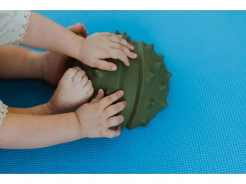 MUFFIK Egyensúlyozó Gesztenye - Pasztell zöld