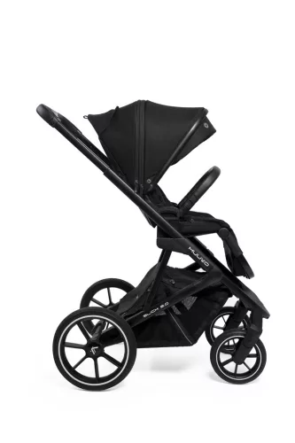 MUUVO Sport babakocsi Slick 2.0 Classic fekete
