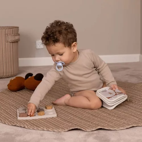 Nuuroo Ola játszószőnyeg- Krém csíkos