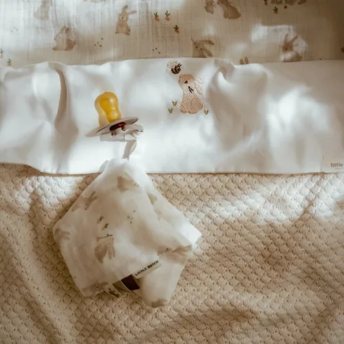 Little Dutch muszlin cumikendő - Baby Bunny