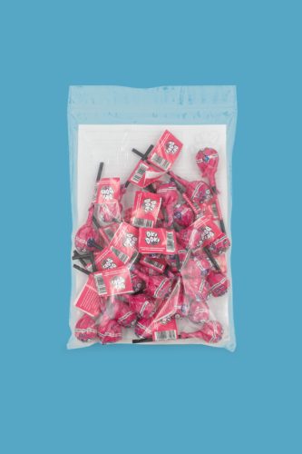 OKI DOKI KIDS cukormentes, eper ízű étrend-kiegészítő nyalóka 9-féle vitaminnal és cinkkel (édesítőszerekkel)