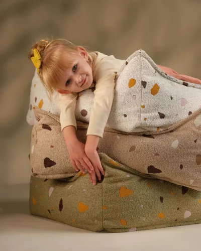 Wigiwama Szögletes Puff -Terrazzo Marble