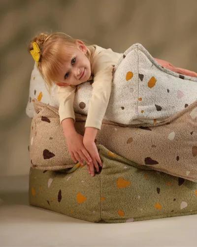 Wigiwama Szögletes Puff - Terrazzo Sand