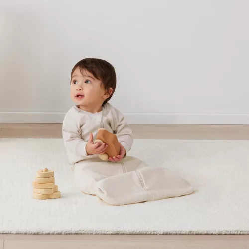 ERGOPOUCH Alvózsák ujjakkal, organikus pamut Jersey Oatmeal Marle 3-12 hó, 6-10 kg, 1 tog